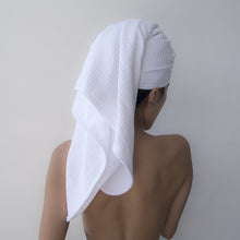 
                        
                          將圖片載入圖庫檢視器 desired body Microfiber Hair Towel - for Fast, Frizz-Free Drying - Premium Large, Compact, Lightweight and Absorbent - One Size Fits All - White
                        
                      