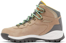 
                        
                          Load image into Gallery viewer, Columbia Women's Newton Ridge Plus Waterproof Amped Hiking Shoe
                        
                      