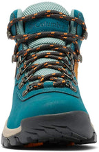 
                        
                          Load image into Gallery viewer, Columbia Women's Newton Ridge Plus Hiking Boot
                        
                      