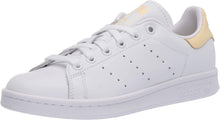 
                        
                          画像をギャラリービューアに読み込む, adidas Originals Men's Stan Smith Sneaker
                        
                      