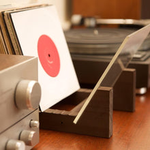 
                        
                          Muat gambar ke penampil Galeri, KAIU Vinyl Record Storage Holder - Stacks up to 30 Albums, 7 or 12 inch - JOY2ESpree
                        
                      
