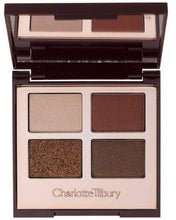
                        
                          Cargar imagen en el visor de la galería, Charlotte Tilbury Luxury Palette Eyeshadows Bella Sofia 4 Colors
                        
                      