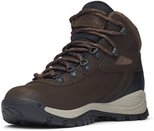 
                        
                          Load image into Gallery viewer, Columbia Women's Newton Ridge Plus Hiking Boot
                        
                      