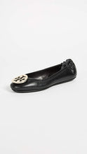 
                        
                          將圖片載入圖庫檢視器 Tory Burch Women's Minnie Travel Ballet Flats
                        
                      