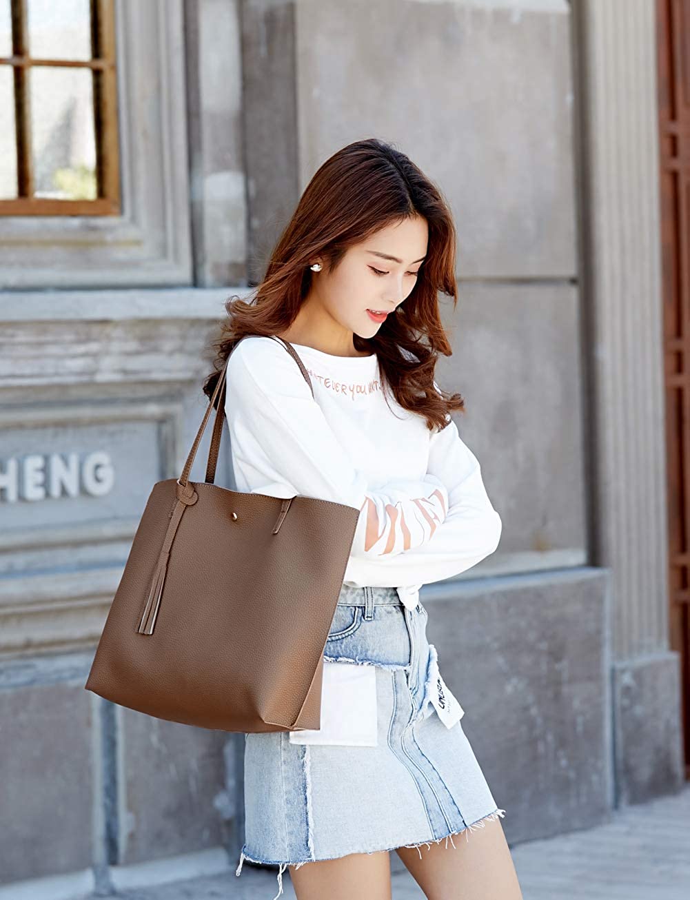 Women's Soft Faux Leather Tote Shoulder Bag from Dreubea, Big Capacity Tassel Handbag