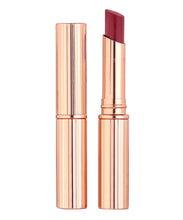 
                        
                          Cargar imagen en el visor de la galería, Charlotte Tilbury Magic Foundation - Shade 2 Fair / Pale
                        
                      