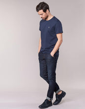 
                        
                          गैलरी व्यूवर में इमेज लोड करें, GANT Men's Cotton Short-Sleeve T-Shirt - JOY2ESpree
                        
                      