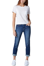 
                        
                          Load image into Gallery viewer, Jag Jeans Women's Mid Rise Carter Girlfriend Jean
                        
                      