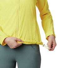 
                        
                          Cargar imagen en el visor de la galería, Columbia Women's Switchback Iii Adjustable Waterproof Rain Jacket
                        
                      