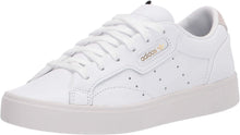 
                        
                          画像をギャラリービューアに読み込む, adidas Originals Women's Sleek Sneaker
                        
                      