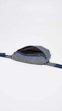 
                        
                          Load image into Gallery viewer, Herschel Fifteen Waist Pack
                        
                      
