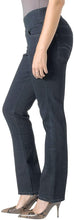 
                        
                          將圖片載入圖庫檢視器 Jag Jeans Women's Petite Peri Pull On Straight Leg Jean
                        
                      