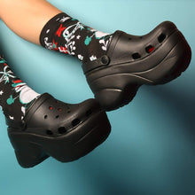 
                        
                          गैलरी व्यूवर में इमेज लोड करें, Cape Robbin Gardener Platform Clogs Slippers for Women, Women’s Fashion Comfortable Slip On Slides Shoes
                        
                      