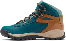 
                        
                          Load image into Gallery viewer, Columbia Women's Newton Ridge Plus Hiking Boot
                        
                      