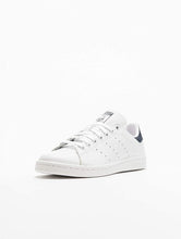 
                        
                          Load image into Gallery viewer, adidas Originals Mens Stan Smith Leather Sneaker
                        
                      