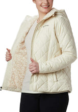 
                        
                          Load image into Gallery viewer, Columbia Women's Copper Crest Hooded Jacket
                        
                      