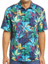 
                        
                          將圖片載入圖庫檢視器 Tommy Bahama Fuego Palms Camp Shirt
                        
                      