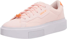 
                        
                          画像をギャラリービューアに読み込む, adidas Originals Women's Sleek Super Sneaker
                        
                      