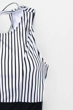 
                        
                          將圖片載入圖庫檢視器 CUPSHE Women's Striped Leafy One Piece Swimsuit
                        
                      