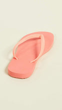 
                        
                          Load image into Gallery viewer, Havaianas Women's Slim Flip Flop Sandal
                        
                      