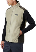 
                        
                          Cargar imagen en el visor de la galería, Columbia mens Steens Mountain Vest
                        
                      