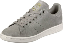 
                        
                          Load image into Gallery viewer, Adidas Originals Men's Stan Smith Sneaker
                        
                      