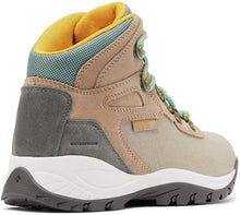 
                        
                          Load image into Gallery viewer, Columbia Women's Newton Ridge Lightweight Waterproof Shoe
                        
                      