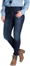 
                        
                          Load image into Gallery viewer, Jag Jeans Women&#39;s Nora Knit Pull on Skinny Fit Jean
                        
                      