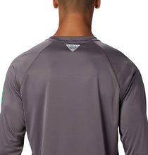 
                        
                          Load image into Gallery viewer, Columbia Men's Terminal Tackle Long Sleeve Shirt
                        
                      