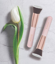 
                        
                          Load image into Gallery viewer, Foundation Makeup Brush Flat Top Kabuki for Face
                        
                      