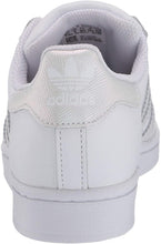 
                        
                          Cargar imagen en el visor de la galería, adidas Originals womens Superstar Shoes
                        
                      