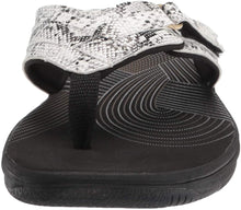 
                        
                          गैलरी व्यूवर में इमेज लोड करें, Clarks Women's Breeze Sea
                        
                      