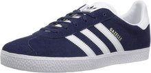 
                        
                          Load image into Gallery viewer, adidas Originals Unisex-Child Gazelle Sneaker
                        
                      
