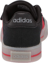 
                        
                          画像をギャラリービューアに読み込む, adidas Kids' Daily 3.0 Skate Shoe
                        
                      