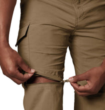 
                        
                          Cargar imagen en el visor de la galería, Columbia Men's Silver Ridge Convertible Pants
                        
                      