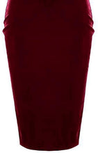 
                        
                          Cargar imagen en el visor de la galería, GownTown 1950s Style Butterfly Sleeve Velvet Pencil Dress
                        
                      