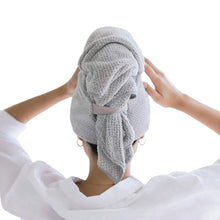 
                        
                          Muat gambar ke penampil Galeri, VOLO Hero Microfiber Hair Towel | Super Absorbent, Ultra-Soft, Fast Drying
                        
                      