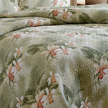 
                        
                          Cargar imagen en el visor de la galería, Tommy Bahama Topical Orchid Quilt Set, King
                        
                      
