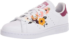 
                        
                          Cargar imagen en el visor de la galería, adidas Originals Women's Stan Smith Sneaker
                        
                      