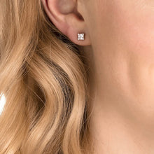 
                        
                          將圖片載入圖庫檢視器 SWAROVSKI Women's Attract Crystal Jewelry Collection - JOY2ESpree
                        
                      