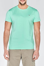 
                        
                          गैलरी व्यूवर में इमेज लोड करें, GANT Men's Cotton Short-Sleeve T-Shirt - JOY2ESpree
                        
                      