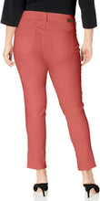 
                        
                          Load image into Gallery viewer, Jag Jeans Women's Plus Size Carter Girlfriend Jean
                        
                      
