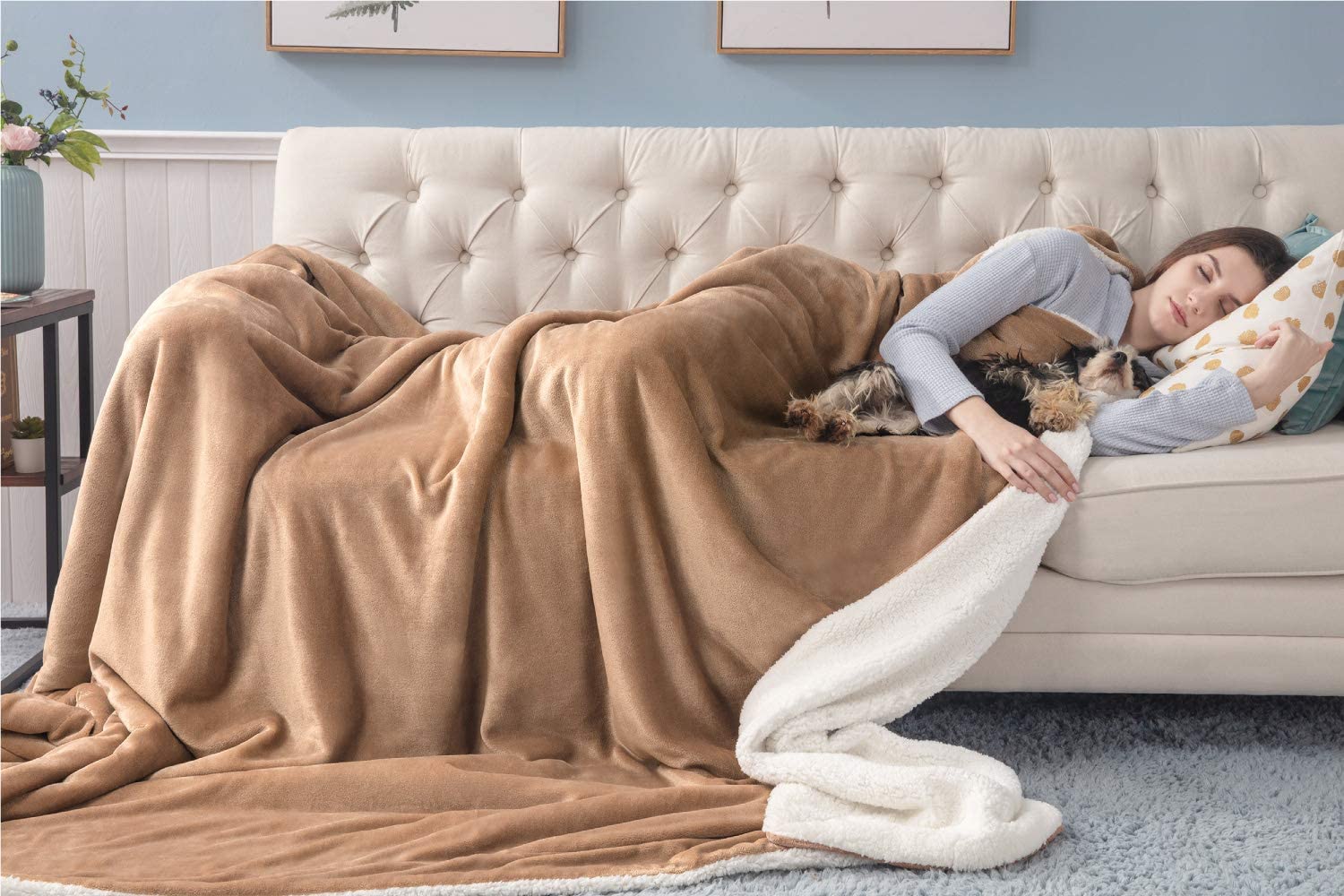 Bedsure Sherpa Fleece Blanket Throw Size Navy Lightweight Super Soft Cozy Luxury Bed Blanket Microfiber
