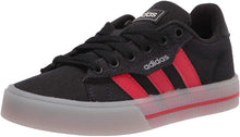 
                        
                          画像をギャラリービューアに読み込む, adidas Kids' Daily 3.0 Skate Shoe
                        
                      
