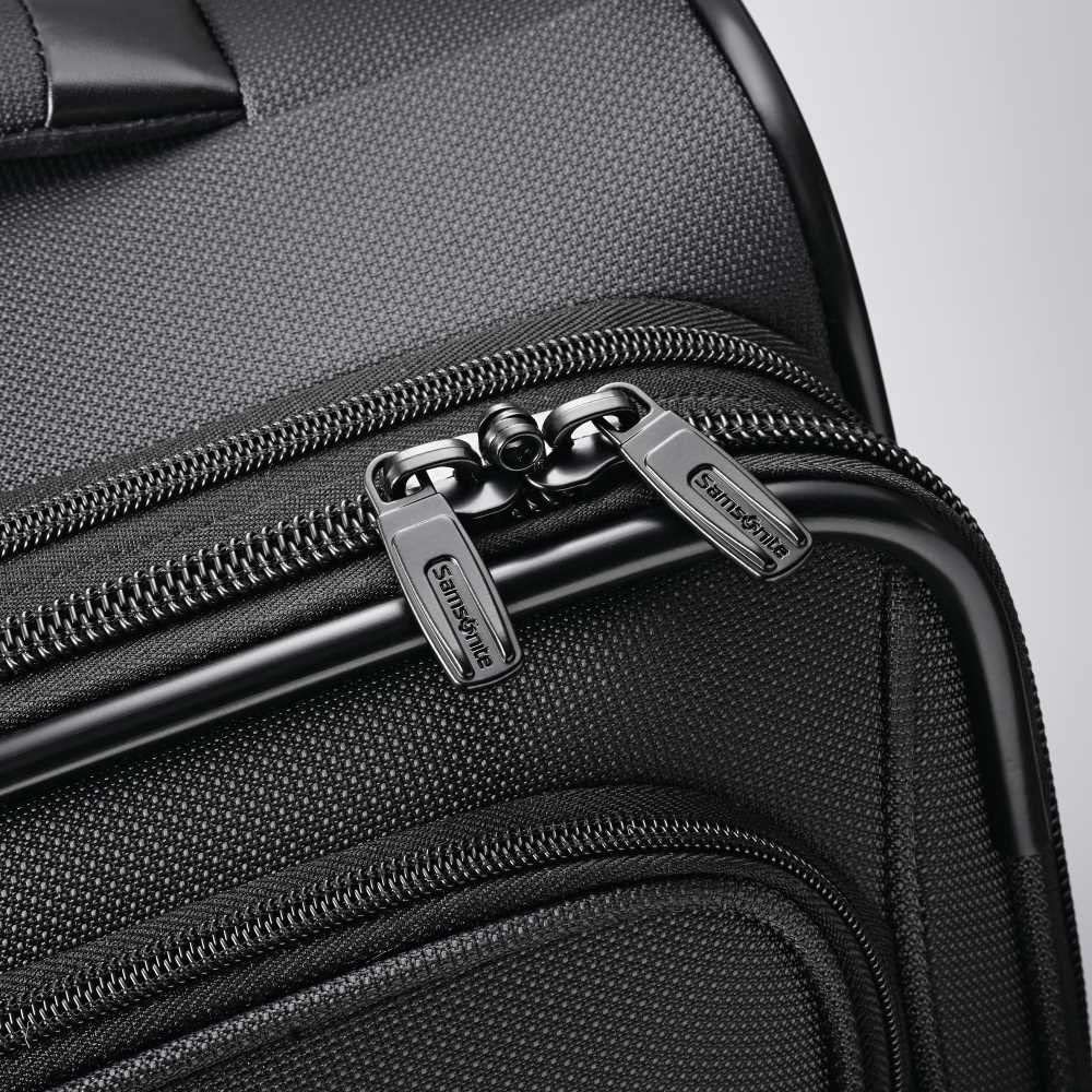 Samsonite Leverage LTE Soft side Expandable Luggage with Spinner Wheels.