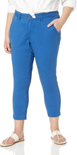 
                        
                          Cargar imagen en el visor de la galería, Jag Jeans Women's Plus Size Flora Chino Crop
                        
                      