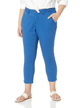 
                        
                          Cargar imagen en el visor de la galería, Jag Jeans Women's Plus Size Flora Chino Crop
                        
                      
