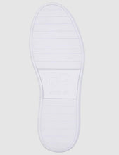 
                        
                          將圖片載入圖庫檢視器 CARE OF by PUMA Women's Leather Platform Court Low-Top Sneakers
                        
                      