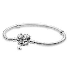 
                        
                          Muat gambar ke penampil Galeri, Pandora Jewelry Moments Butterfly Clasp Snake Chain Cubic Zirconia Bracelet in Sterling Silver - JOY2ESpree
                        
                      