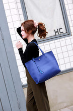 
                        
                          將圖片載入圖庫檢視器 Women's Soft Faux Leather Tote Shoulder Bag from Dreubea, Big Capacity Tassel Handbag
                        
                      